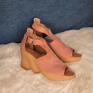 Famolare Holey Moley High Up 6 Pink